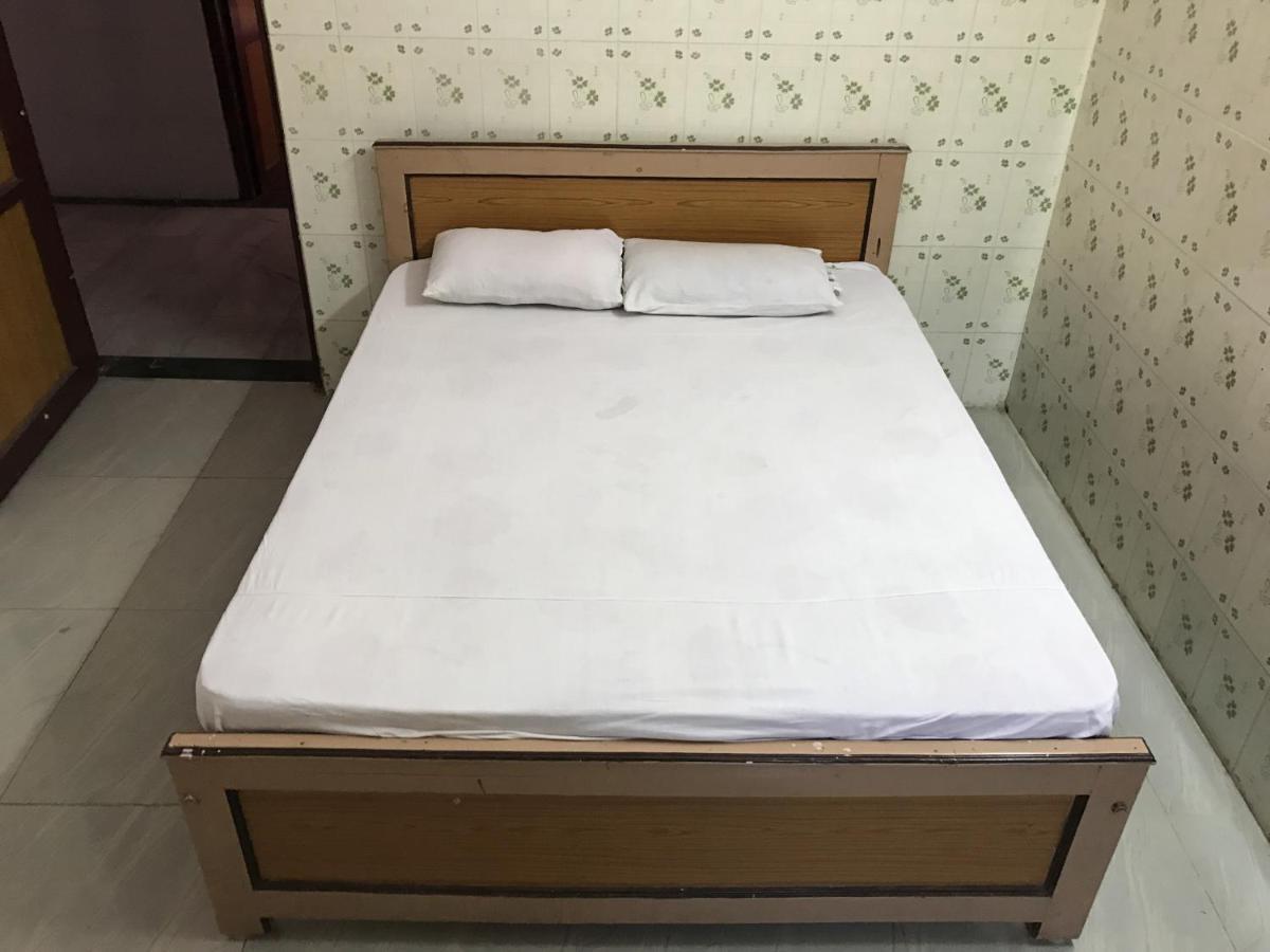 Sr Mahal & Lodge Kumbakonam Esterno foto